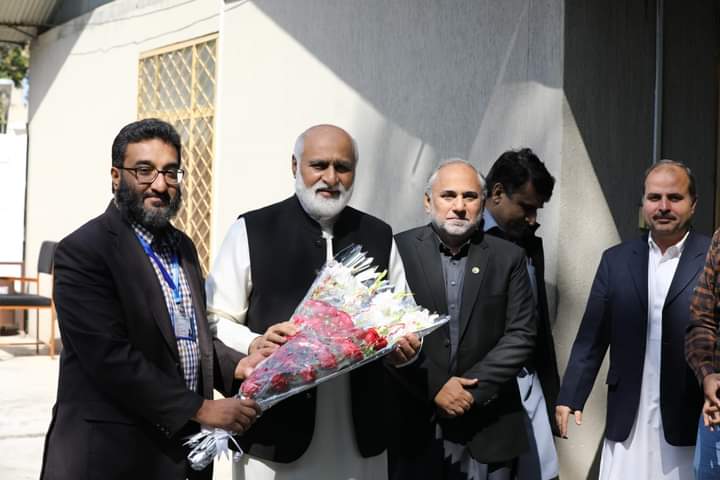 Worthy Vice Chancellor visited QAU, School of Law